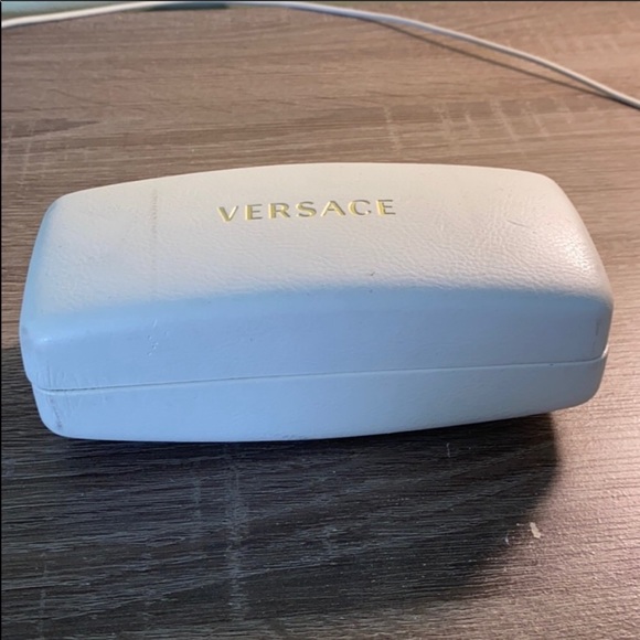 Authentic Versace sunglasses - Picture 4 of 5